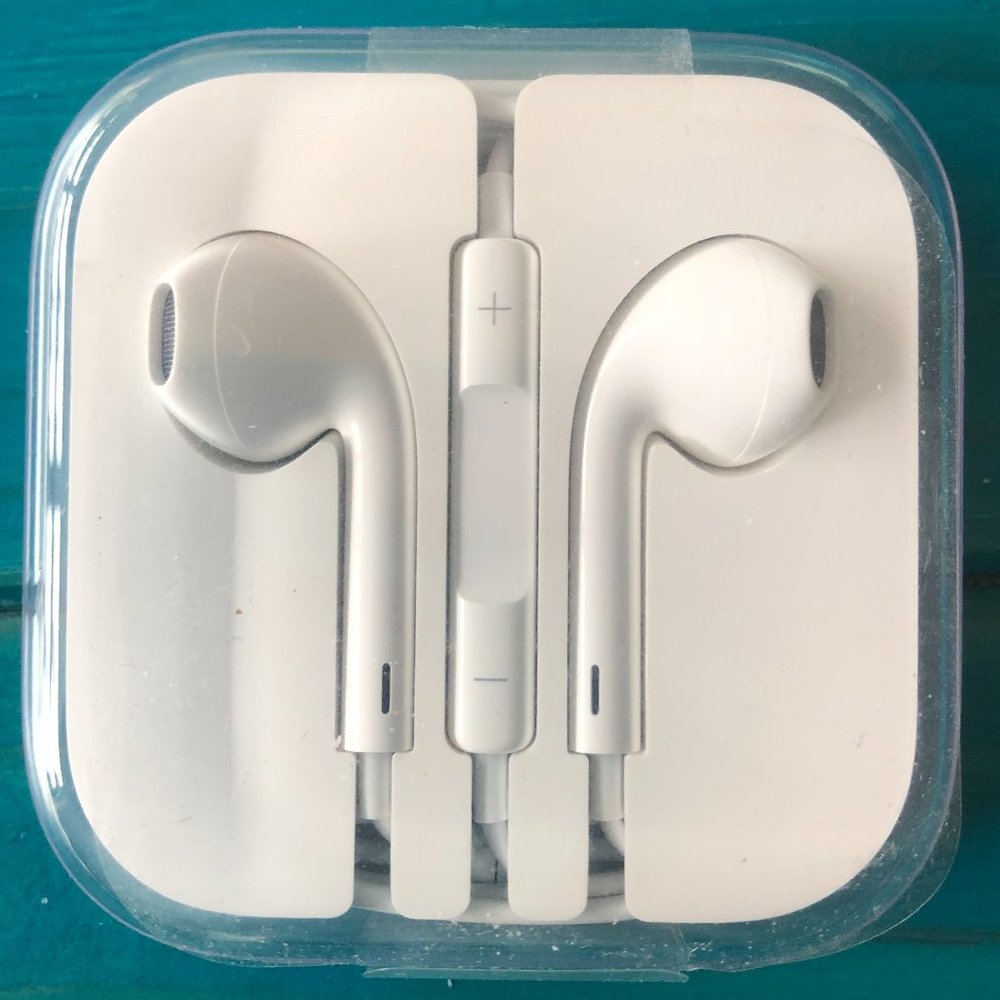 Apple Ear Pods (Wired) - New
